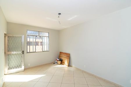 Casa à venda com 252m², 5 quartos e 3 vagas Casa à venda com 252m², 5 quartos e 3 vagasCasa 1 - Sala
