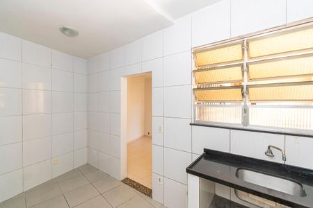 Casa à venda com 252m², 5 quartos e 3 vagas Casa à venda com 252m², 5 quartos e 3 vagasCasa 2 - Cozinha