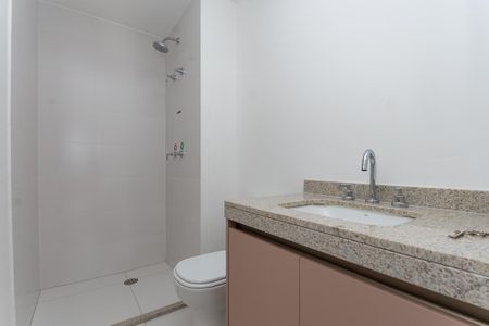 Apartamento à venda com 157m², 4 quartos e 2 vagas Apartamento à venda com 157m², 4 quartos e 2 vagasBanheiro Social