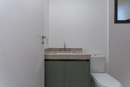 Apartamento à venda com 157m², 4 quartos e 2 vagas Apartamento à venda com 157m², 4 quartos e 2 vagasBanheiro da Suíte 2