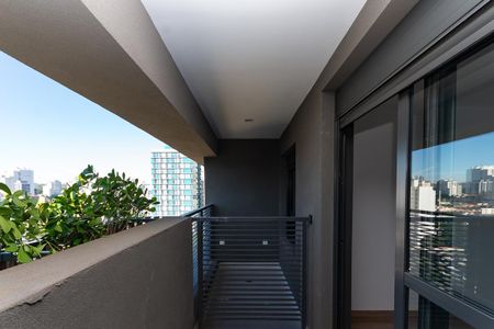 Apartamento à venda com 157m², 4 quartos e 2 vagas Apartamento à venda com 157m², 4 quartos e 2 vagasVaranda da Suíte