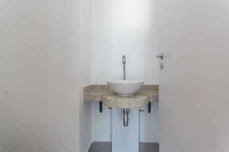 Apartamento à venda com 157m², 4 quartos e 2 vagas Apartamento à venda com 157m², 4 quartos e 2 vagasLavabo