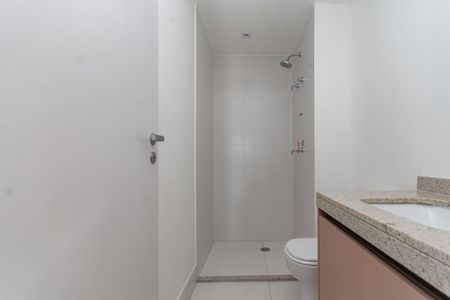Apartamento à venda com 157m², 4 quartos e 2 vagas Apartamento à venda com 157m², 4 quartos e 2 vagasBanheiro Social