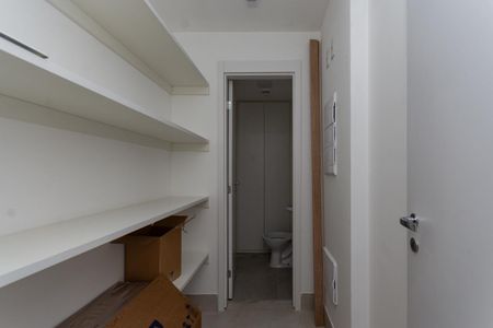 Apartamento à venda com 157m², 4 quartos e 2 vagas Apartamento à venda com 157m², 4 quartos e 2 vagasÁrea de Serviço