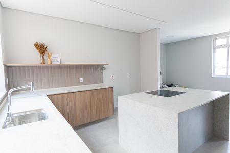 Apartamento à venda com 110m², 3 quartos e 2 vagas Apartamento à venda com 110m², 3 quartos e 2 vagasCozinha