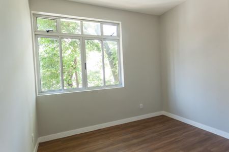 Apartamento à venda com 110m², 3 quartos e 2 vagas Apartamento à venda com 110m², 3 quartos e 2 vagassuite