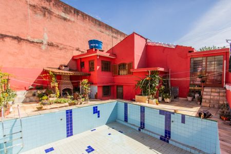 Casa à venda com 160m², 3 quartos e 2 vagasPiscina