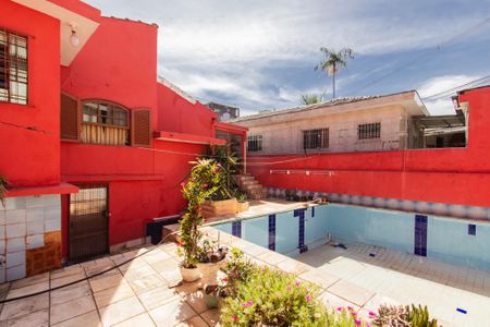 Casa à venda com 160m², 3 quartos e 2 vagasPiscina