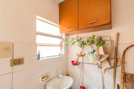 Casa à venda com 160m², 3 quartos e 2 vagasBanheiro de serviço