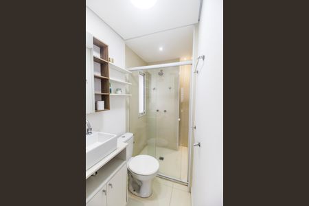 Banheiro da Suíte de apartamento para alugar com 2 quartos, 63m² em Melville Empresarial Ii, Barueri