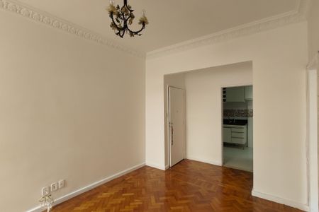 Apartamento para alugar com 65m², 2 quartos e 1 vagaSala