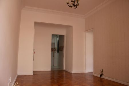 Apartamento para alugar com 65m², 2 quartos e 1 vagaSala