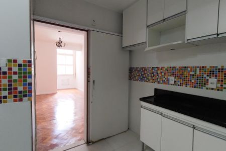 Apartamento para alugar com 65m², 2 quartos e 1 vagaCozinha