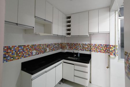 Apartamento para alugar com 65m², 2 quartos e 1 vagaCozinha