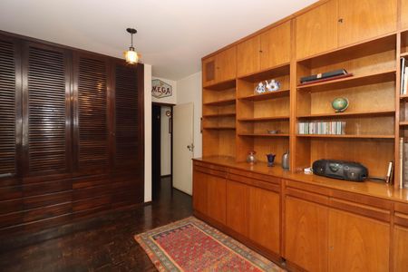 Apartamento para alugar com 310m², 4 quartos e 2 vagasQuarto 2