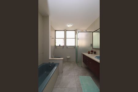 Apartamento para alugar com 310m², 4 quartos e 2 vagasBanheiro da Suíte 