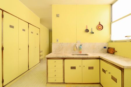 Apartamento para alugar com 310m², 4 quartos e 2 vagasCozinha