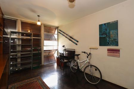 Apartamento para alugar com 310m², 4 quartos e 2 vagasQuarto 2