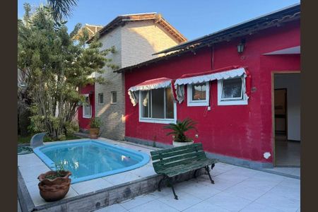 Casa à venda com 3 quartos, 112m² em Itaipu, Niterói