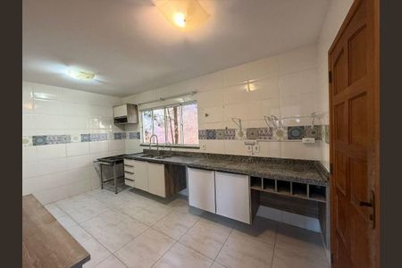 Casa à venda com 3 quartos, 112m² em Itaipu, Niterói