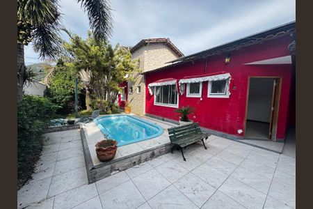 Casa à venda com 3 quartos, 112m² em Itaipu, Niterói