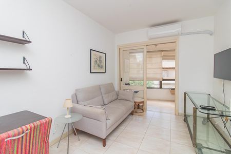 Sala de apartamento para alugar com 1 quarto, 60m² em Centro Histórico, Porto Alegre
