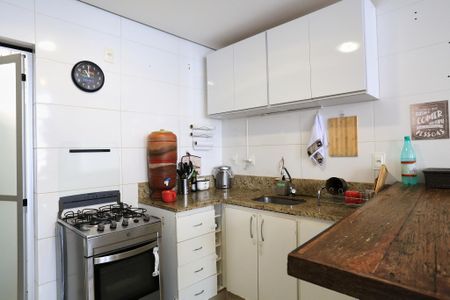 Apartamento à venda com 94m², 3 quartos e 1 vaga Apartamento à venda com 94m², 3 quartos e 1 vagaCozinha