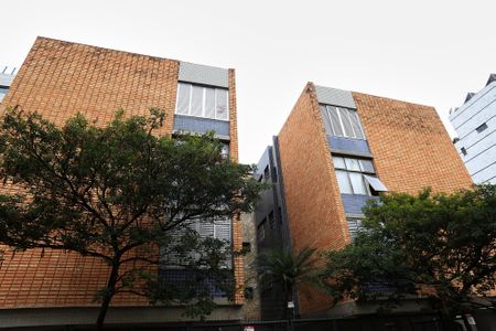 Apartamento à venda com 94m², 3 quartos e 1 vaga Apartamento à venda com 94m², 3 quartos e 1 vagaFachada