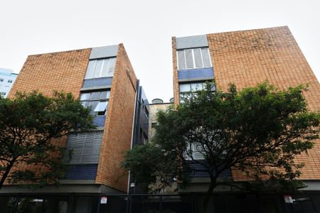 Apartamento à venda com 94m², 3 quartos e 1 vaga Apartamento à venda com 94m², 3 quartos e 1 vagaFachada