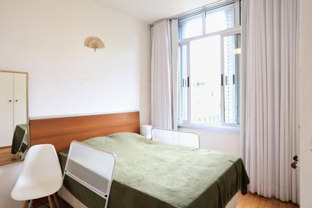 Apartamento à venda com 94m², 3 quartos e 1 vaga Apartamento à venda com 94m², 3 quartos e 1 vagaSuíte