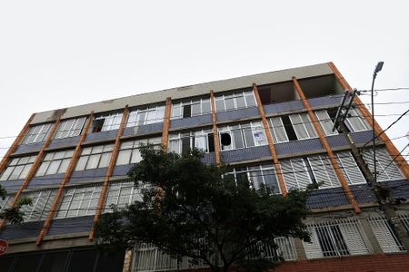 Apartamento à venda com 94m², 3 quartos e 1 vaga Apartamento à venda com 94m², 3 quartos e 1 vagaFachada com Plaquinha