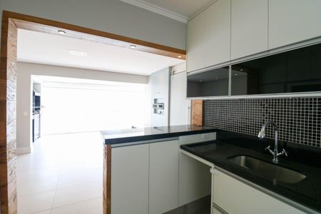 Apartamento para alugar com 95m², 2 quartos e 2 vagasCozinha