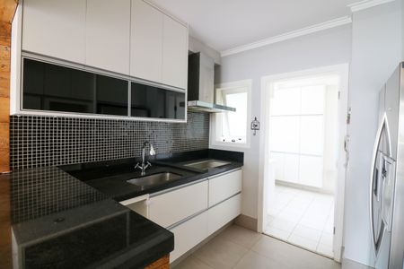 Apartamento para alugar com 95m², 2 quartos e 2 vagasCozinha