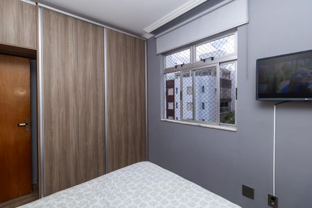 Apartamento à venda com 146m², 3 quartos e 2 vagasQuarto 2