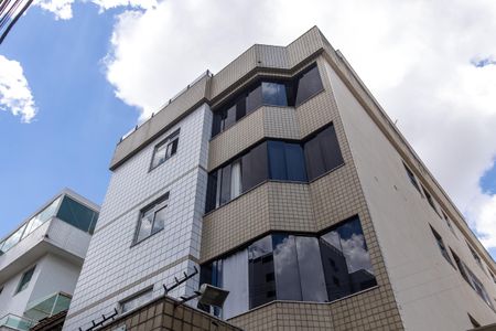 Apartamento à venda com 146m², 3 quartos e 2 vagasFachada