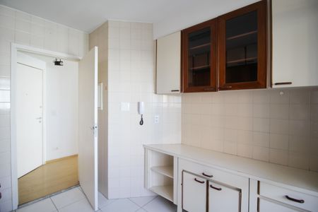 Apartamento à venda com 67m², 2 quartos e 1 vagaCozinha