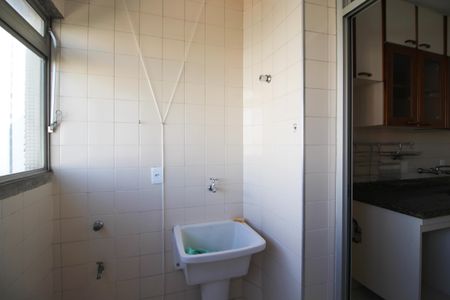 Apartamento à venda com 67m², 2 quartos e 1 vagaÁrea de Serviço