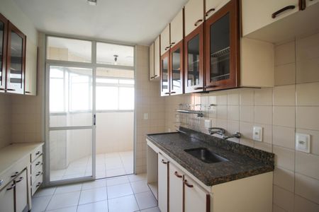 Apartamento à venda com 67m², 2 quartos e 1 vagaCozinha