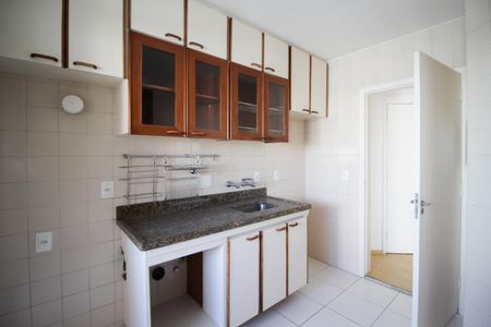 Apartamento à venda com 67m², 2 quartos e 1 vagaCozinha