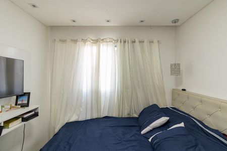 Quarto 2 de apartamento para alugar com 2 quartos, 40m² em Vila Nova Curuca, São Paulo