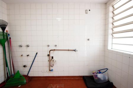 Casa à venda com 611m², 3 quartos e 5 vagaslavanderia piso terreo