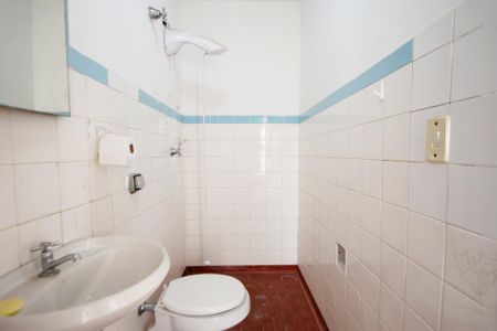 Casa à venda com 611m², 3 quartos e 5 vagasbanheiro de serviço piso superio edicula 