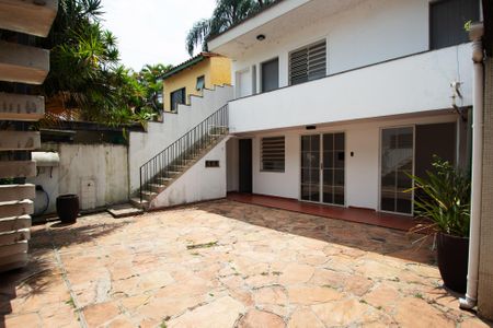 Casa à venda com 611m², 3 quartos e 5 vagasedicula lavanderia e quartos de serviço
