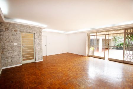 Sala 1 entrada de casa à venda com 3 quartos, 611m² em Alto de Pinheiros, São Paulo