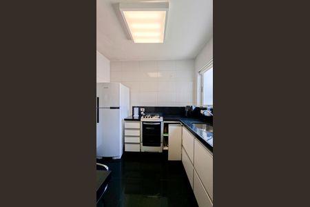 Apartamento à venda com 105m², 3 quartos e 2 vagasCozinha