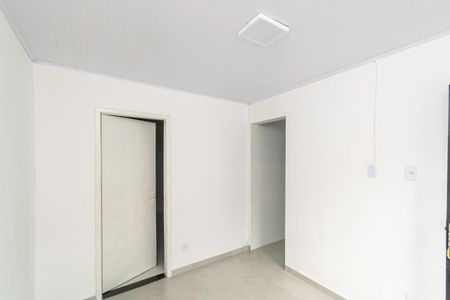 Sala de casa para alugar com 1 quarto, 50m² em Colégio, Rio de Janeiro