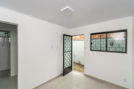 Sala de casa para alugar com 1 quarto, 50m² em Colégio, Rio de Janeiro