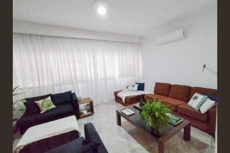 Apartamento à venda com 3 quartos, 137m² em Copacabana, Rio de Janeiro