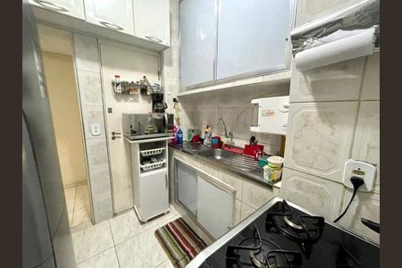 Apartamento à venda com 74m², 2 quartos e sem vaga