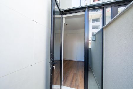 Apartamento à venda com 77m², 3 quartos e 2 vagasVARANDA